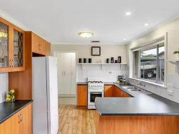 Cheap 6 Powell Court, Morphett Vale, SA 5162