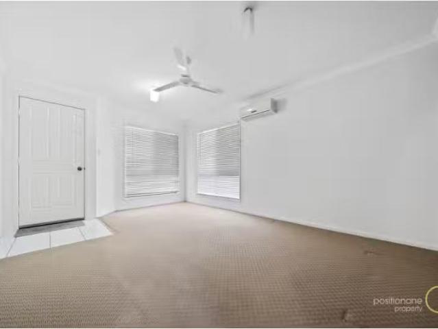 Cozy 6 Pitt Court, Crestmead House for rent Listed by Bibian.
