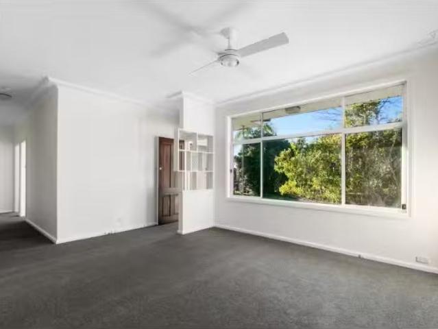Just in! 6 Primrose Place, Loftus House for rent Listed by Al.