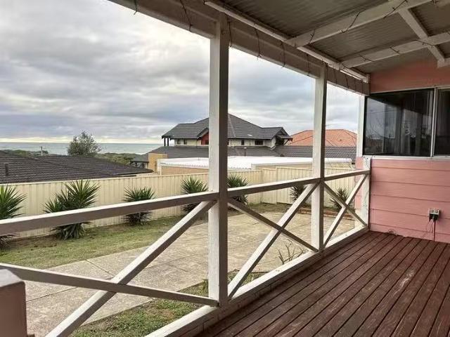 Just in! 6 Rakoa Street, Falcon, WA 6210