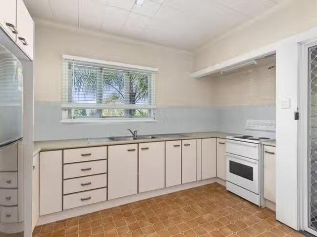 Rental! 75 Irwin Terrace, Oxley, QLD 4075