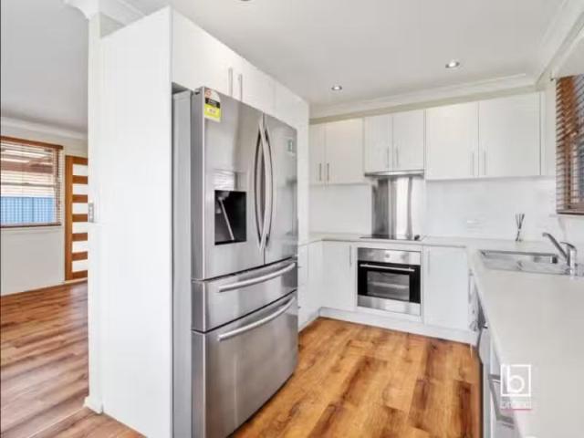 Just in! 75 Wall Road, GOROKAN House for rent Listed by Craig.