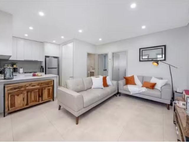 New 76B Highview Avenue, Greenacre House for rent Listed by T.