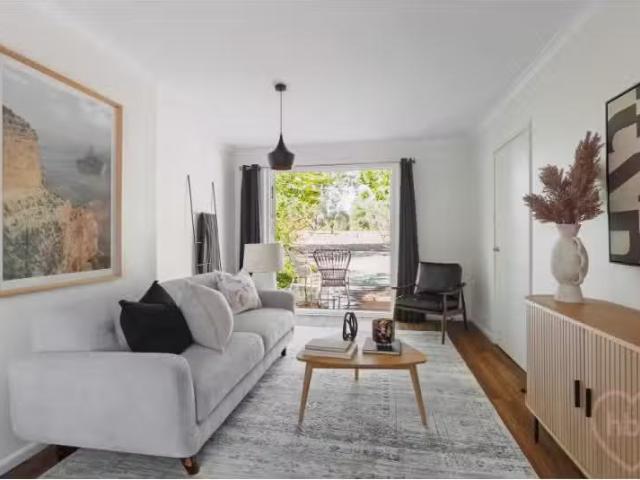 For Rent! 77 Hawdon Street, partson House for rent Listed by.