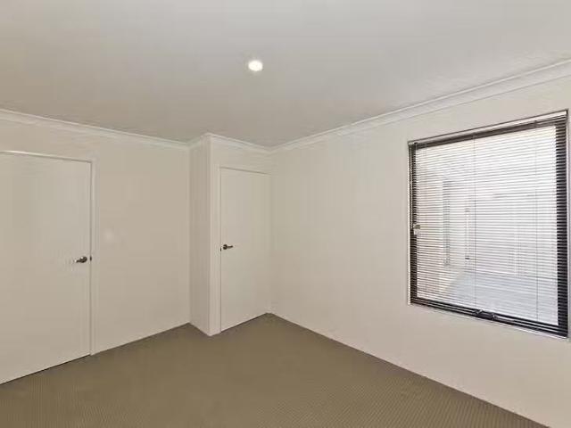 Cozy 77 Veterans Drive, Byford, WA 6122