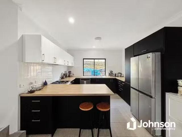 Nice 77 Woodlands Boulevard, Waterford, QLD 4133