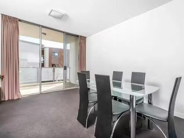 Nice 78/116 Easty Street, Phillip, ACT 2606