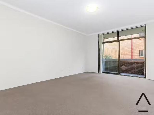 For Rent! 7/8 Melrose Parade, CLOVELLY Apartment for rent Lis.