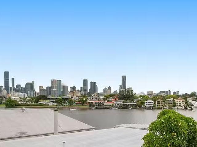 Unique 78 Wynnum Road, Norman Park, QLD 4170