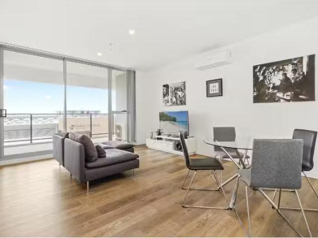 Charming 702/19 Bigge Street, Liverpool Apartment for rent Li.