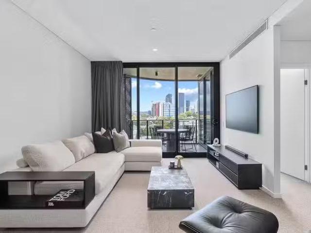 Cheap 709/232 Wellington Road, Kangaroo Point, QLD 4169