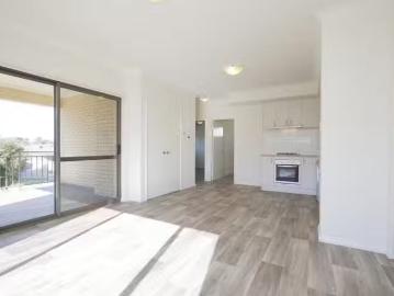 For Rent! 7/11 Redcliffe Street, East Cannington, WA 6107