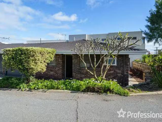 New 7/12 Sorrento Street, North Beach, WA 6020