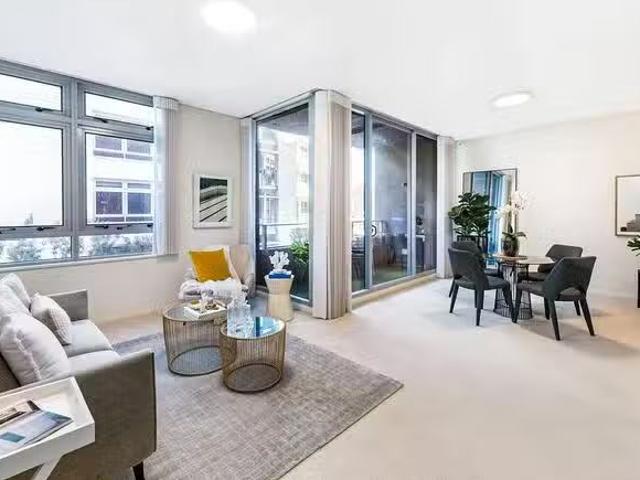 Cheap 715/23 Shelley Street, Sydney, NSW 2000