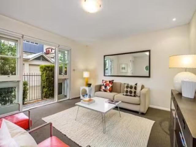 Nice 7/208A St Johns Road, Forest Lodge, NSW 2037
