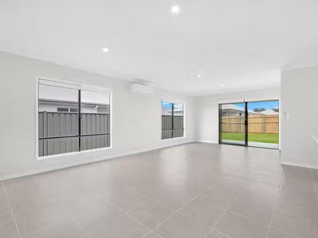 Just in! 73 Hythe Street, Pialba, QLD 4655