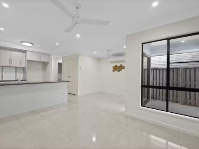 Unique 7 Cicada Lane, Andergrove QLD 4740