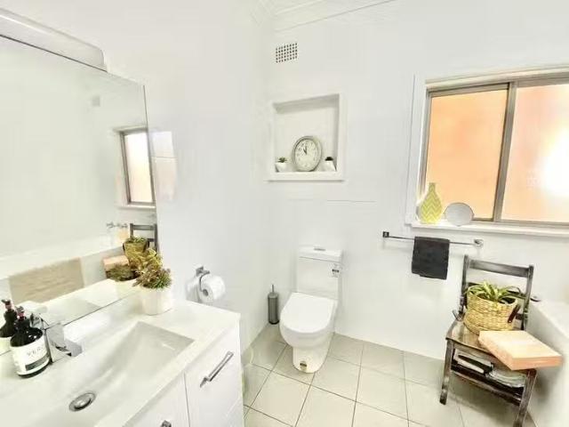 Rental! 7 Gale Street, Forbes, NSW 2871