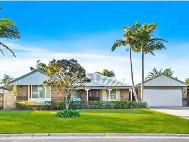 Rental! 7 Grass Tree Circuit, Bogangar House for rent Listed.