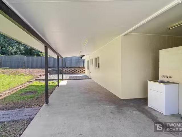 Nice 7 Kambara Street, White Rock, QLD 4868