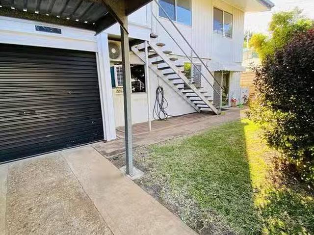 Charming 7 Hinkler Crescent, Sunset, QLD 4825