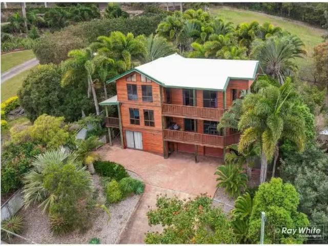 Cozy 7 Misfeld Street, YEPPOON House for rent Listed by Donna.
