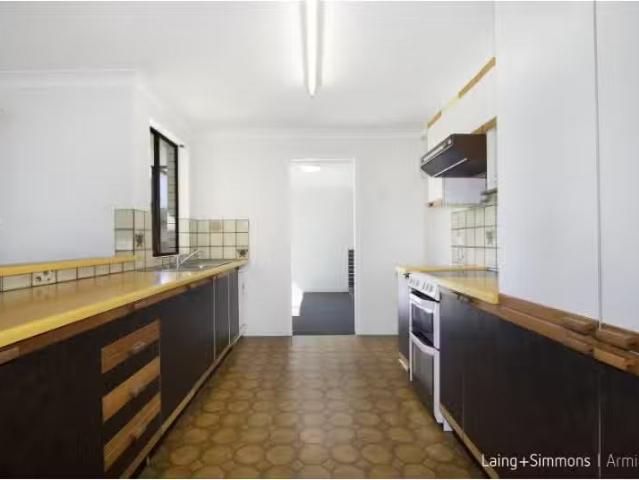 Nice 7 Simpson Avenue, Armidale House for rent Listed by Armi.