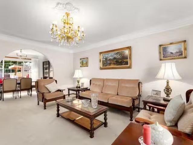 Rental! 7 Stanley Place, Illawong, NSW 2234