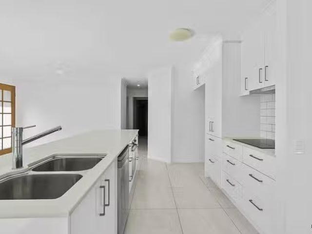 Deal! 7 Starfish Crescent, Tugun, QLD 4224