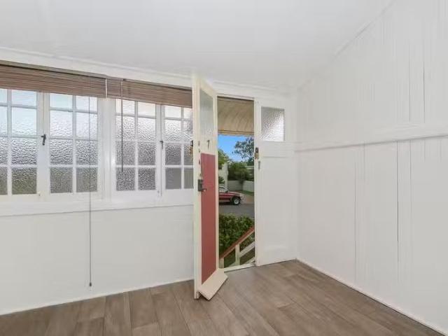 Just in! 7 Ruby Avenue, TARRAGINDI, QLD 4121 House for Rent