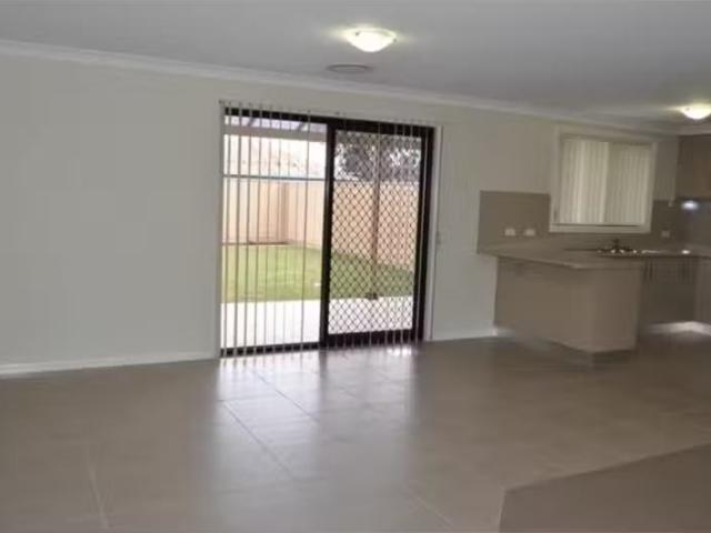 Cheap 7 Terrazzo Court, DUBBO Townhouse for rent Listed by Pr.