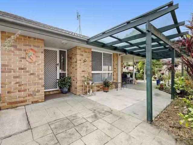 Unique 7 Villa Court, Currimundi, QLD 4551