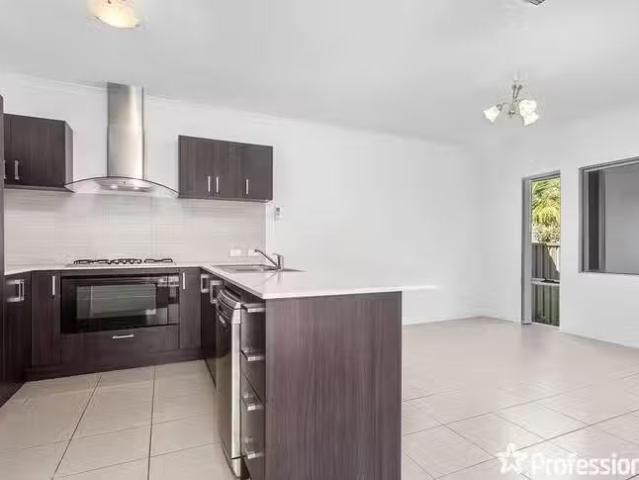 Unique 7 Vis Lane, Spearwood, WA 6163