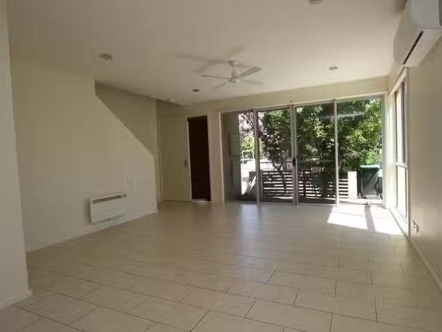 Deal! 7 Zanci Street, Crace, ACT 2911