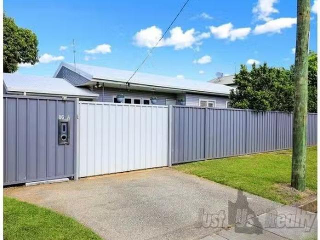 Deal! 86A Crofton Street, Bundaberg West, QLD 4670