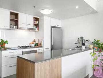 Charming 8884/128 Charlotte Street, Wynnum, QLD 4178