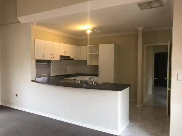 Cozy 89 Beamish Avenue, Brentwood, WA 6153