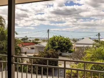 Unique 89 Kingsley Terrace, Manly, QLD 4179