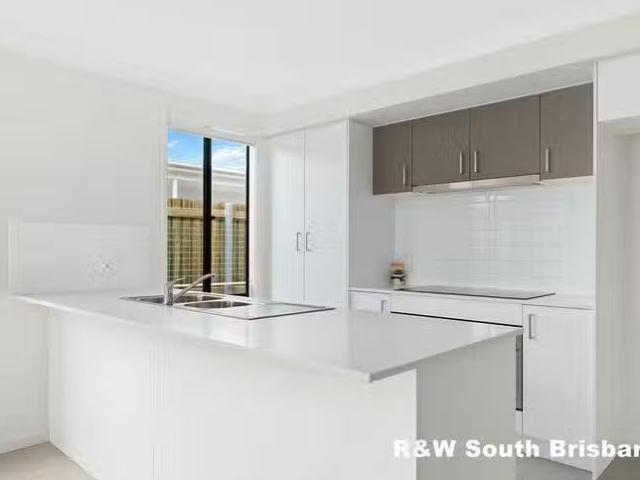 Cozy 80 Dysart Drive, Holmview, QLD 4207
