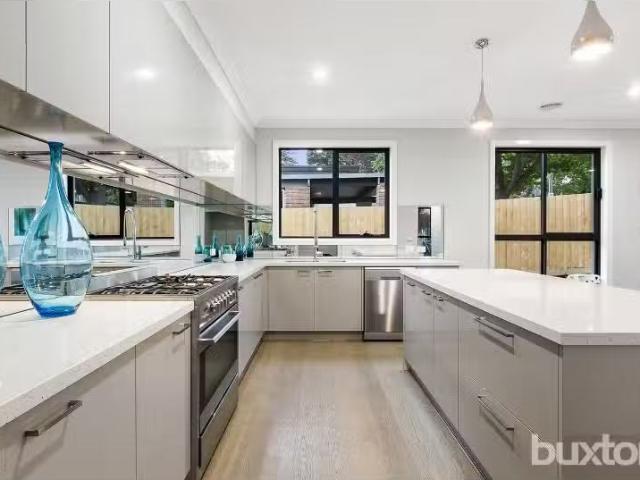 Cheap 81 Haydens Road, Beaumaris House for rent Listed by Jod.