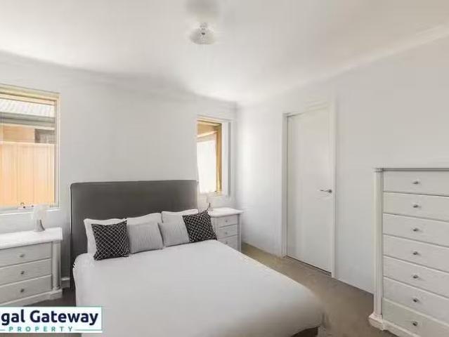 Cozy 8/25 Peppermint Gardens, Aubin Grove, WA 6164