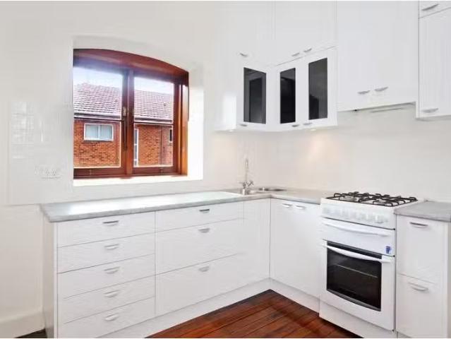 Charming 8/30A Lavender Street, Lavender Bay Apartment for ren.
