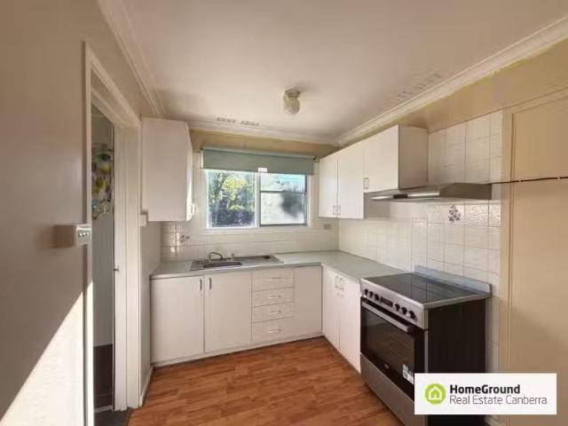 For Rent! 83 Phillip Avenue, Watson House for rent Listed by.