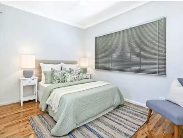Nice 8 BR 4 Milton Street, CARLINGFORD House for rent Listed.