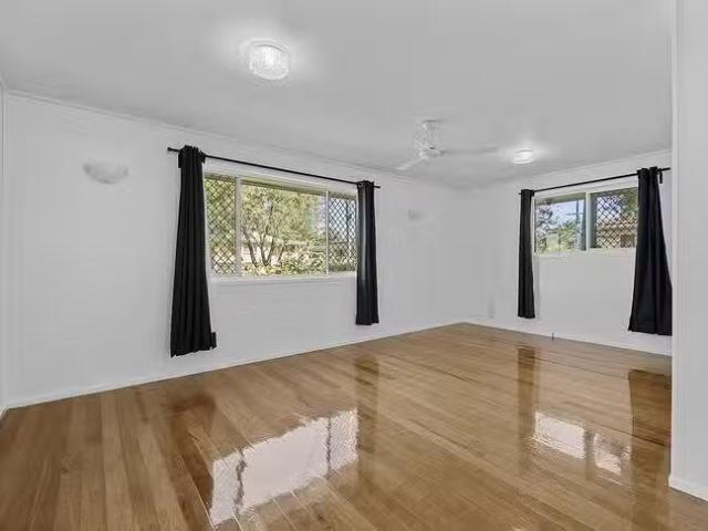 For Rent! 8 Burrigan Street, Woodridge, QLD 4114