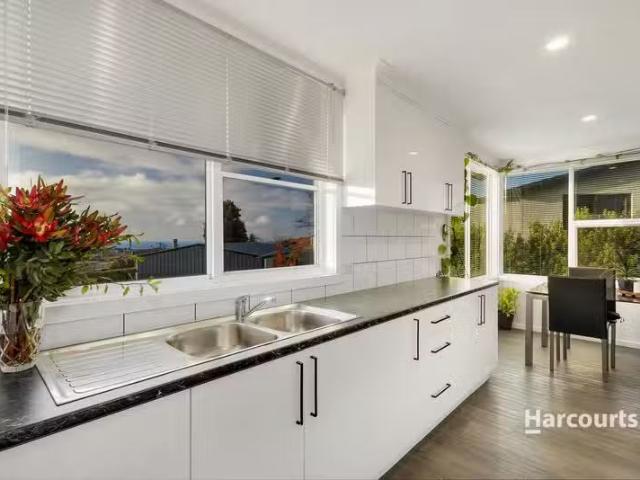 Unique 8 Gracie Crescent, ACTON, TAS 7320 House for Rent