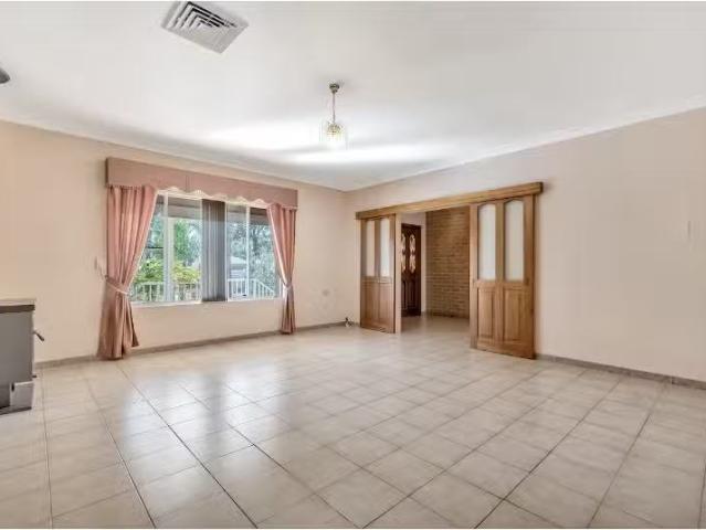 Just in! 8 Gwandalan Road, EDENSOR PARK House for rent Listed.
