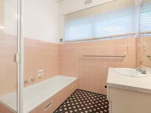 Deal! 8 Katoomba Road, Beaumont, SA 5066
