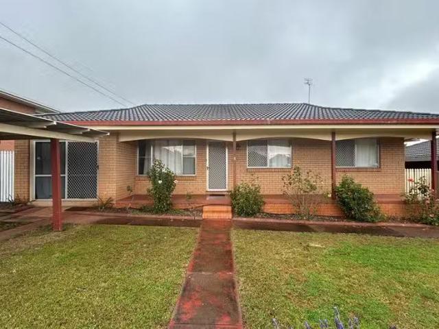 Nice 8 Hinton Street, Wilsonton, QLD 4350