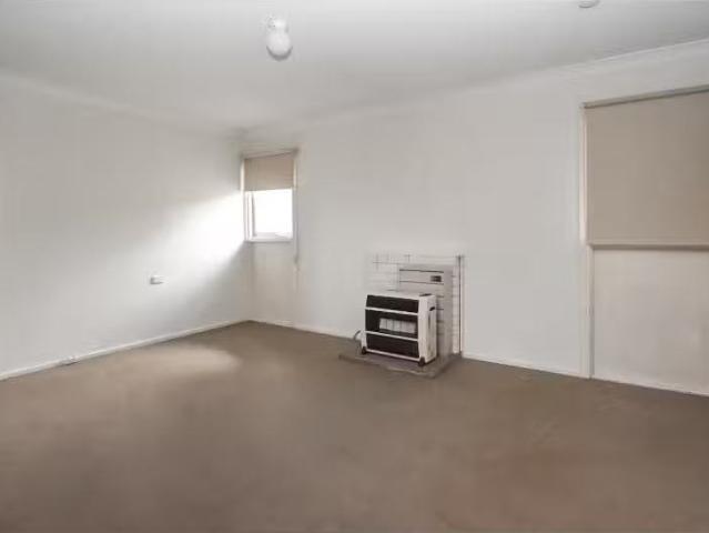 Charming 8 Lewana Place, Orange Apartment for rent Listed by.
